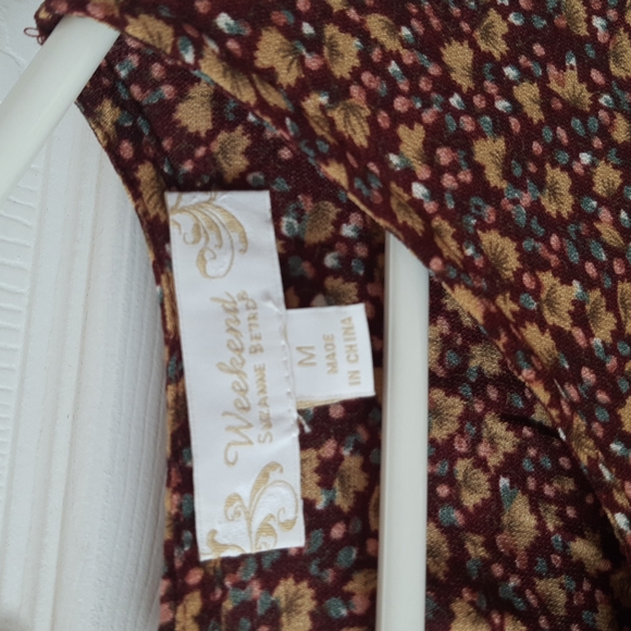 Suzanne Betro Medium - Picture 3 of 6